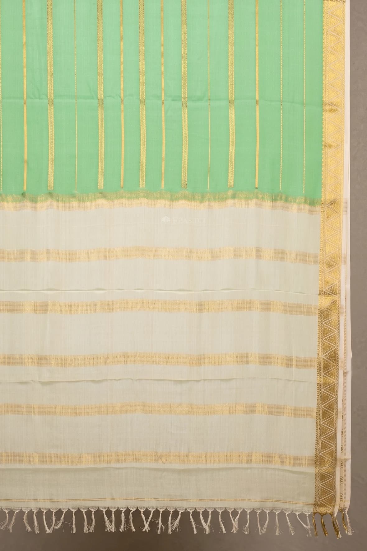 Kelly Green & Pearl Mysore Silk Saree with Woven Work and Classical Border, Contrast Border, Contrast Woven Zari – Display Image