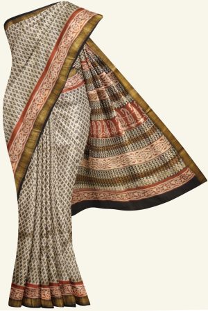 Beige and Maroon Maheshwari Silk Cotton Saree K0195032010 5 Saree