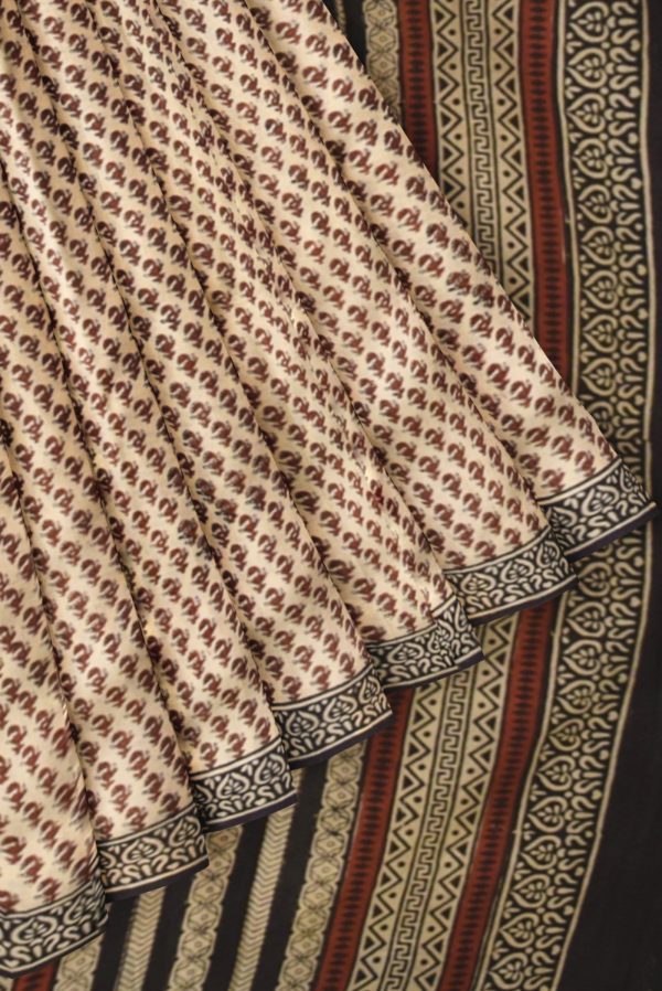 Cream and Maroon Modal Cotton Saree K0208051001 4 Pleats and Pallu