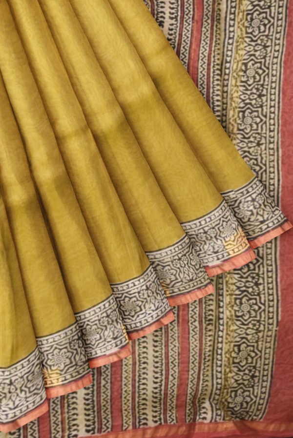 Cream and Printed Chanderi Silk Cotton Saree K0194012209 4 Pleats and Pallu