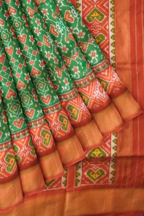 Green and Red Ikat Silk Saree K0117010201 4 Pleats and Pallu
